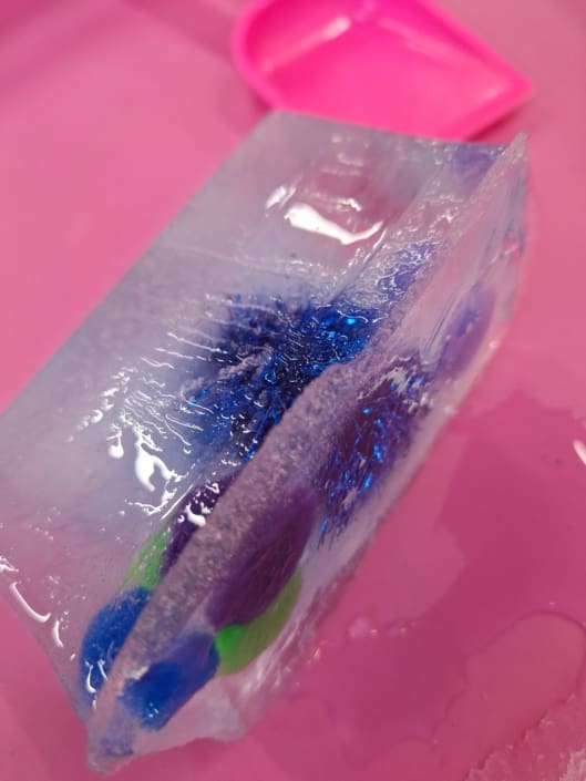 Pom Poms in Ice